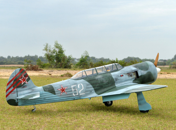 Yak 11 60-70cc 2350mm spännvidd ellandställ i gruppen Katalog / Modeller R/C / Flygplan / Flygplan ARF Bensin hos Minicars Hobby Distribution AB (BH187)