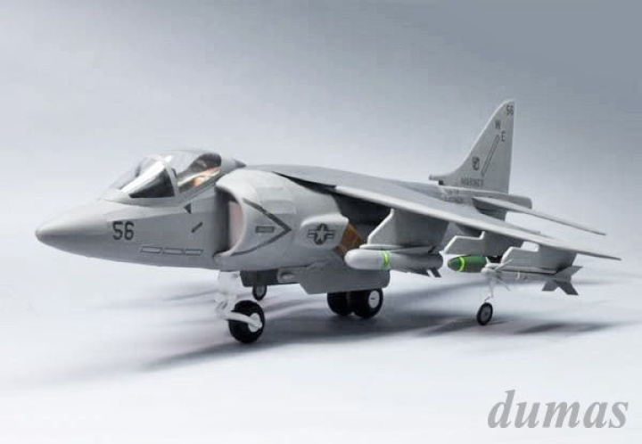 AV-8B Harrier 432mm Träbyggsats i gruppen Katalog / Fabrikat / D / Dumas / Flygmodeller hos Minicars Hobby Distribution AB (DU0503)