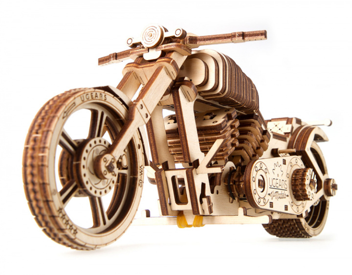 Ugears Bike VM-02 i gruppen Katalog / Bygghobby / Byggsatser Trä & Metall / Träbyggsatser Mekaniska hos Minicars Hobby Distribution AB (UG70051)